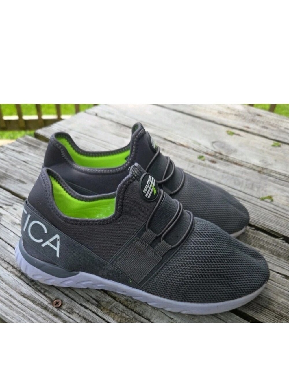 Nautica Water Swim Shoes Youth Size 5 Unisex